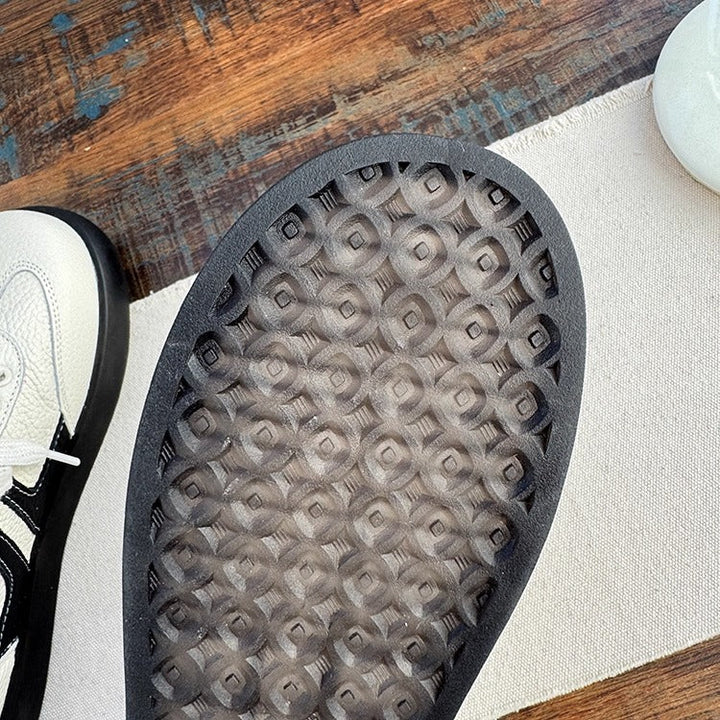 Women's Soft Leather Lace-Up Sneakers – Casual & Comfortable Style Tennis Shoes