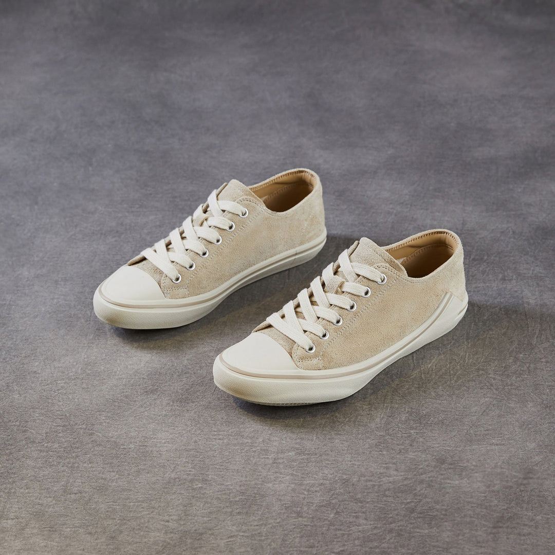 Women‘s Retro Suede Sneakers Vintage Round Toe Low Top Lace-up Flat Walking Shoes