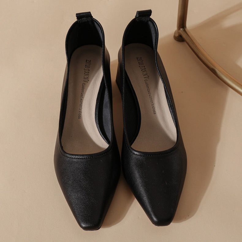 Women's Leather Pointed Toe Minimalist Mid Heel Pump
