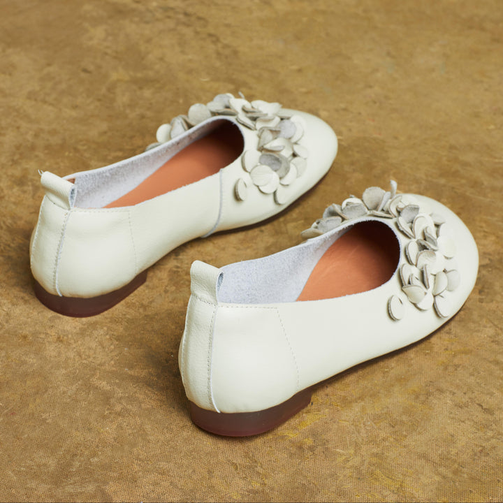 Women's Handmade Retro Leather Literary Style Comfortable Slip-On Flat Shoes