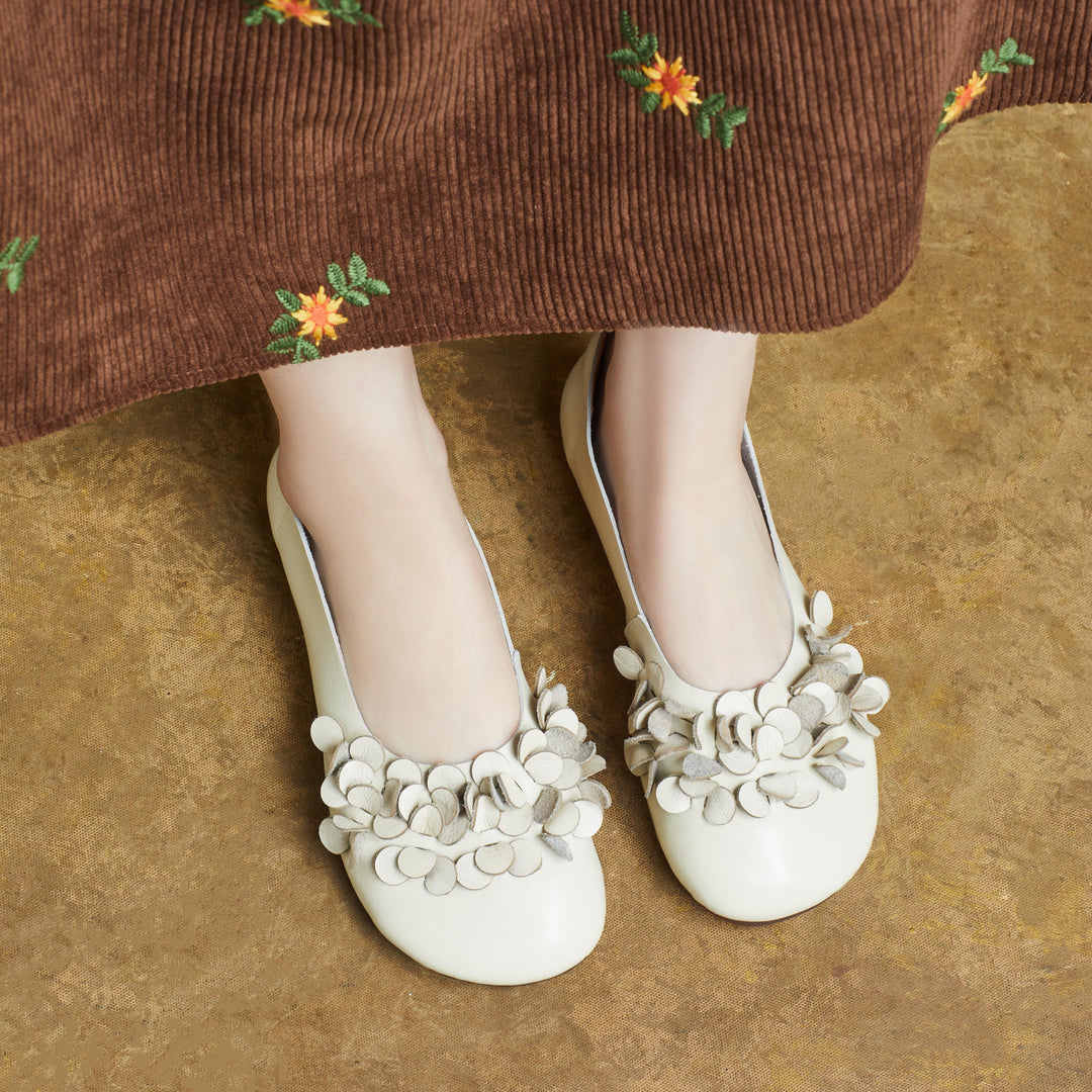 Women's Handmade Retro Leather Literary Style Comfortable Slip-On Flat Shoes