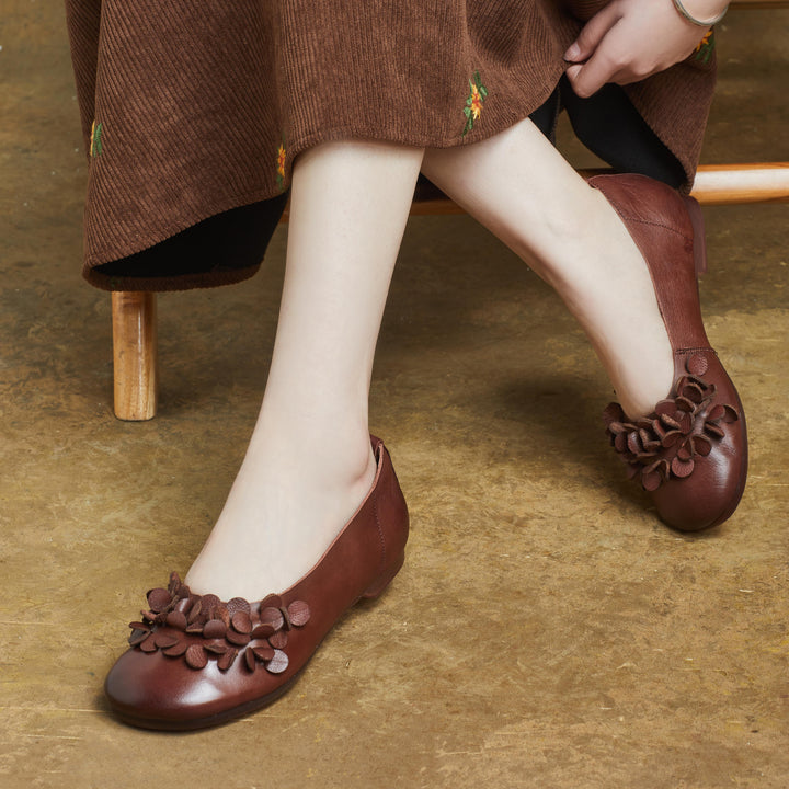 Women's Handmade Retro Leather Literary Style Comfortable Slip-On Flat Shoes