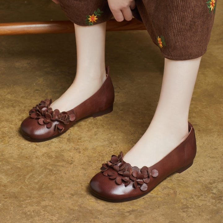 Women's Handmade Retro Leather Literary Style Comfortable Slip-On Flat Shoes