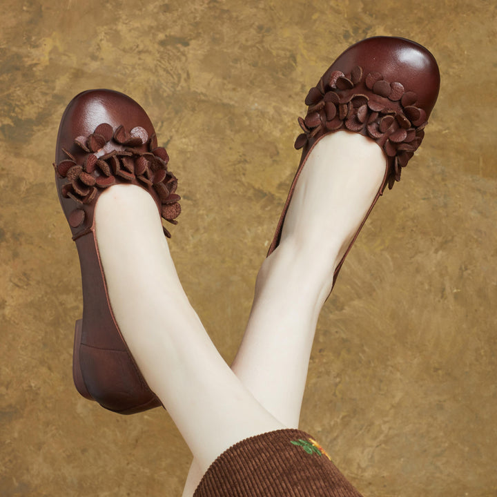 Women's Handmade Retro Leather Literary Style Comfortable Slip-On Flat Shoes