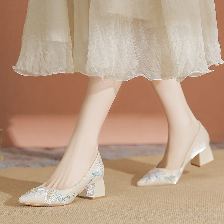 Women's Satin Pointed Toe Mid Heel Pump