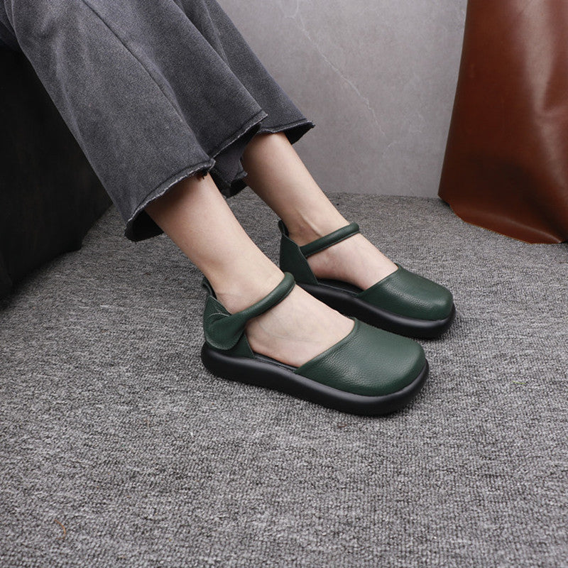 Women’s Leather Velcro Casual Shoes – Retro Closed Toe Flat Shoes