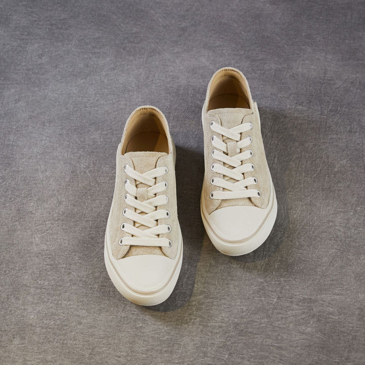 Women‘s Retro Suede Sneakers Vintage Round Toe Low Top Lace-up Flat Walking Shoes