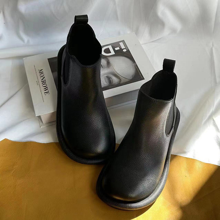 Women's Retro Leather Chelsea Boots Vintage Round Toe Slip-on Ankle Booties