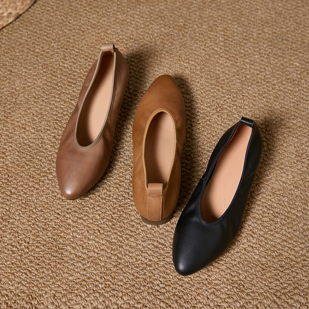 Women's Retro Leather Pumps Vintage Pointed Toe Slip-on Chunky Low Heels