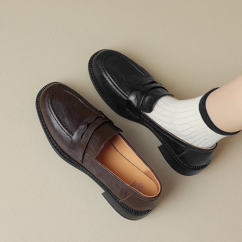 Women's Leather Round Toe Preppy Style Classic Low Heeled Loafers