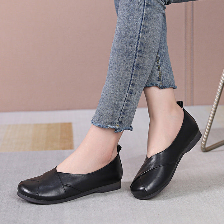 Women's Minimalist Leather Slip-On Shoes - Breathable Microfiber Lined Walking Flats