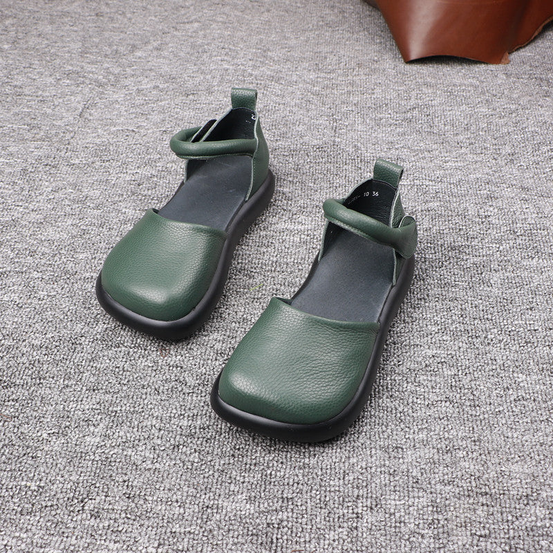 Women’s Leather Velcro Casual Shoes – Retro Closed Toe Flat Shoes