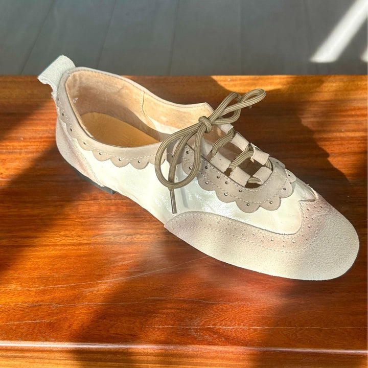 Women's Retro Leather Oxford Shoes Vintage Lace-up Brogue Flats