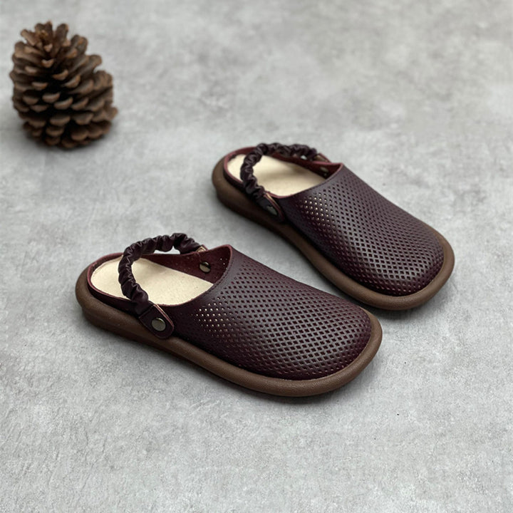 Women's Flat Leather Sandals – Closed-Toe Breathable Summer Style