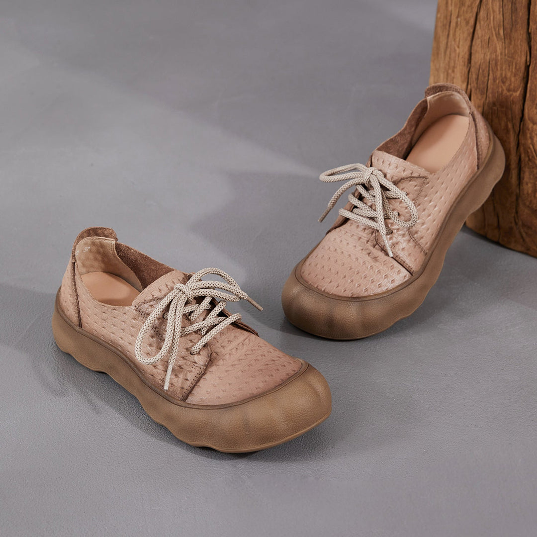 Women’s Retro Embossed Leather Lace-Up Flats – Comfortable Casual Soft Sole Shoes