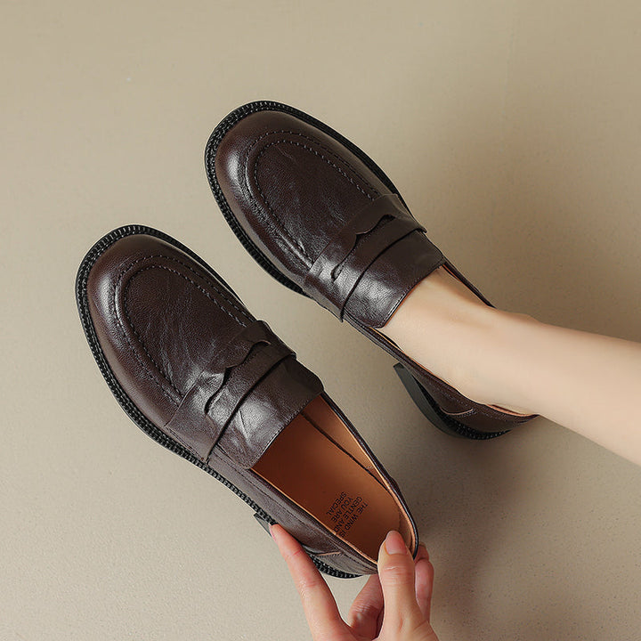 Women's Leather Round Toe Preppy Style Classic Low Heeled Loafers