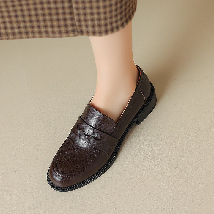 Women's Leather Round Toe Preppy Style Classic Low Heeled Loafers