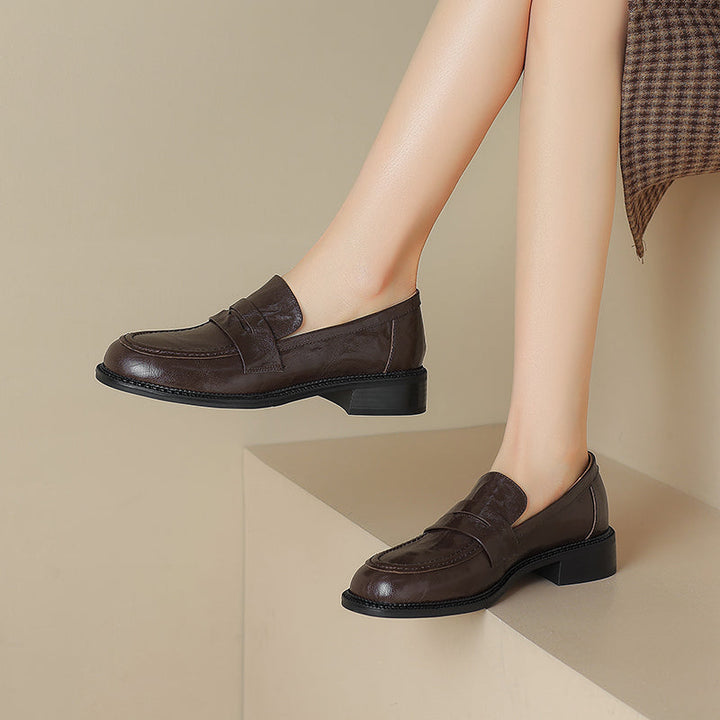 Women's Leather Round Toe Preppy Style Classic Low Heeled Loafers