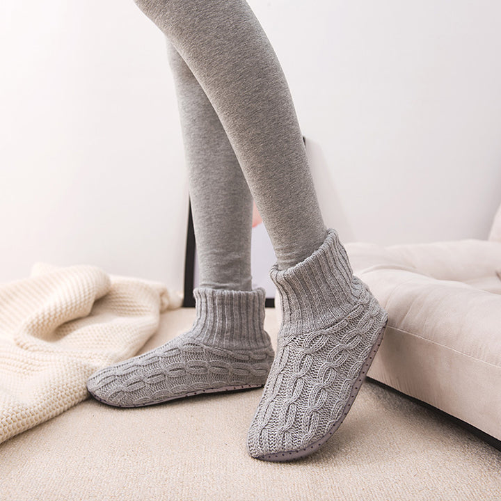 Adults Men's and Women's Cozy Gripper Slipper Socks