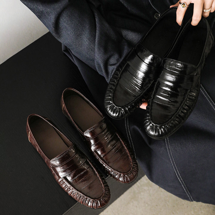 Women's Retro Cowhide Loafers Vintage Round Toe Ruched Penny Slip-on Driving Flats