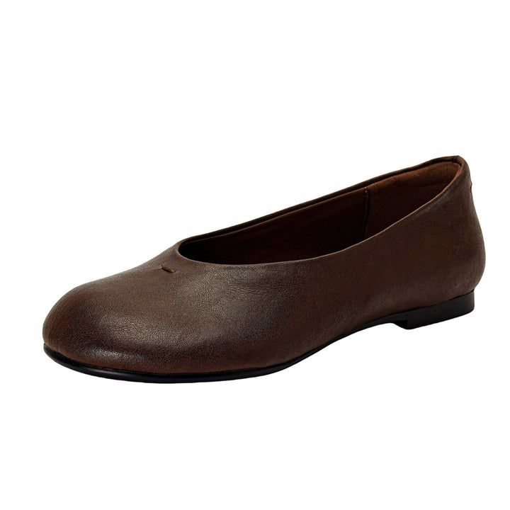 Comfortable Women's Handmade Leather Slip-On Flats – Casual Everyday Shoes