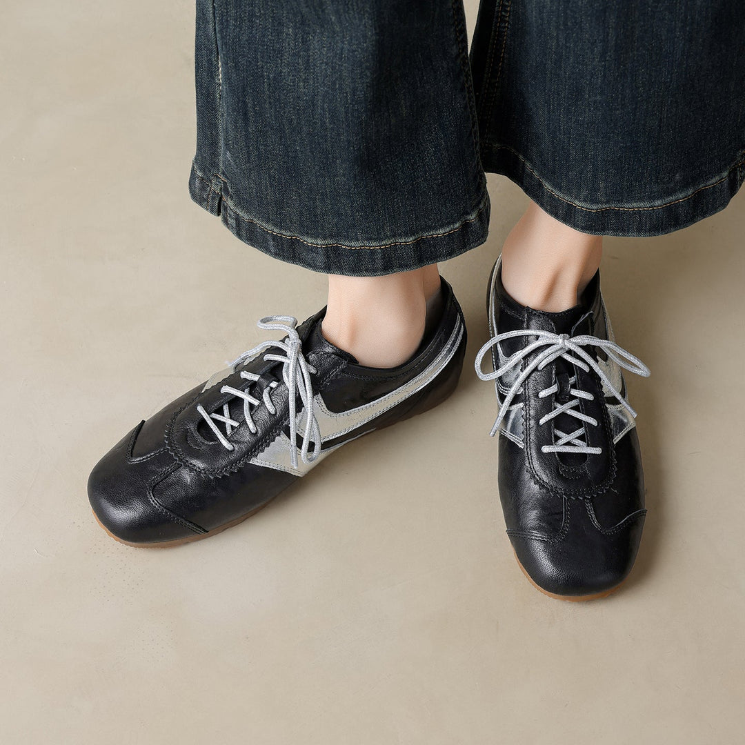 Women’s Soft Leather Flat Sneakers – Stylish Comfortable Casual Shoes