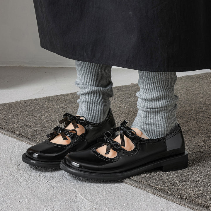 Women's French Style Sweet Bow Leather Shoes - Vintage Scalloped Mary Janes