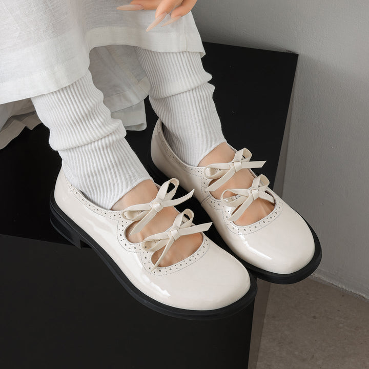 Women's French Style Sweet Bow Leather Shoes - Vintage Scalloped Mary Janes