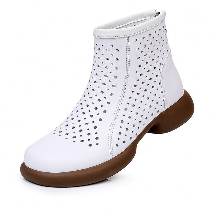 Women‘s Retro Cowhide Ankle Boots Vintage Round Toe Cutout Perforated Chunky Heels