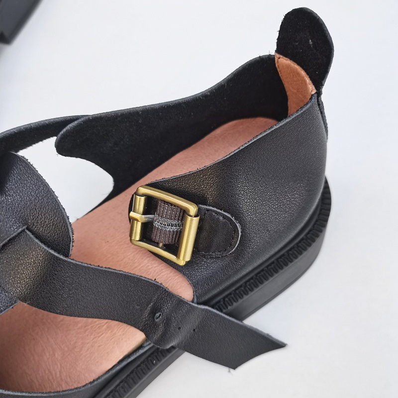Women's Genuine Leather Retro Big Toe Box Both Sides Hollowed Out Buckle Sandals