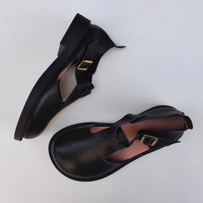 Women's Genuine Leather Retro Big Toe Box Both Sides Hollowed Out Buckle Sandals