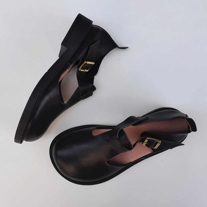Women's Genuine Leather Retro Big Toe Box Both Sides Hollowed Out Buckle Sandals