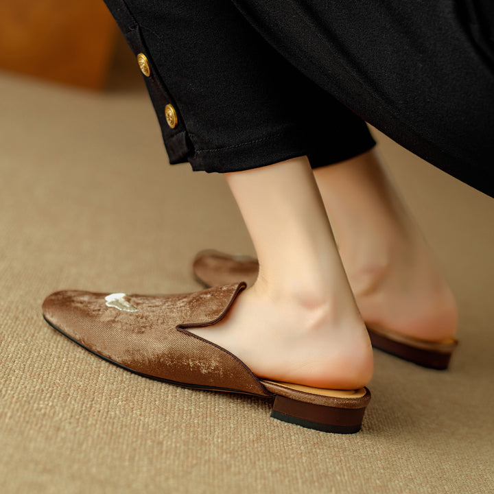 Flat Shoes Green With Hand Embroidered Leaf Velvet Mules