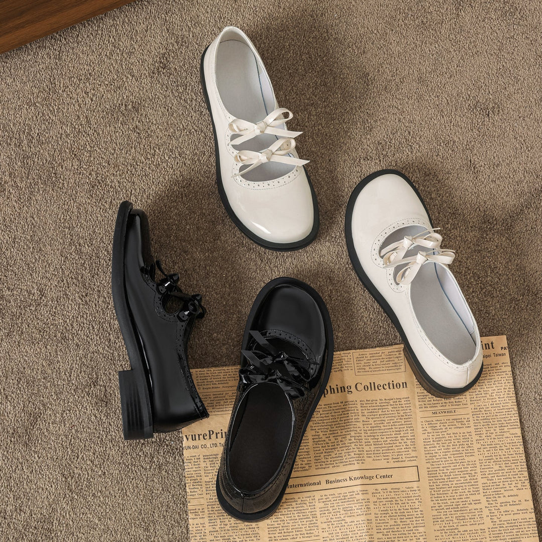 Women's French Style Sweet Bow Leather Shoes - Vintage Scalloped Mary Janes