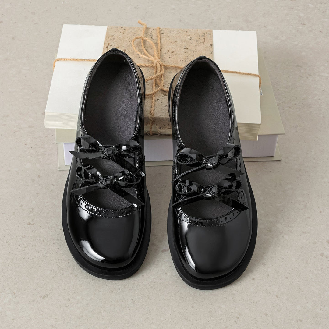 Women's French Style Sweet Bow Leather Shoes - Vintage Scalloped Mary Janes