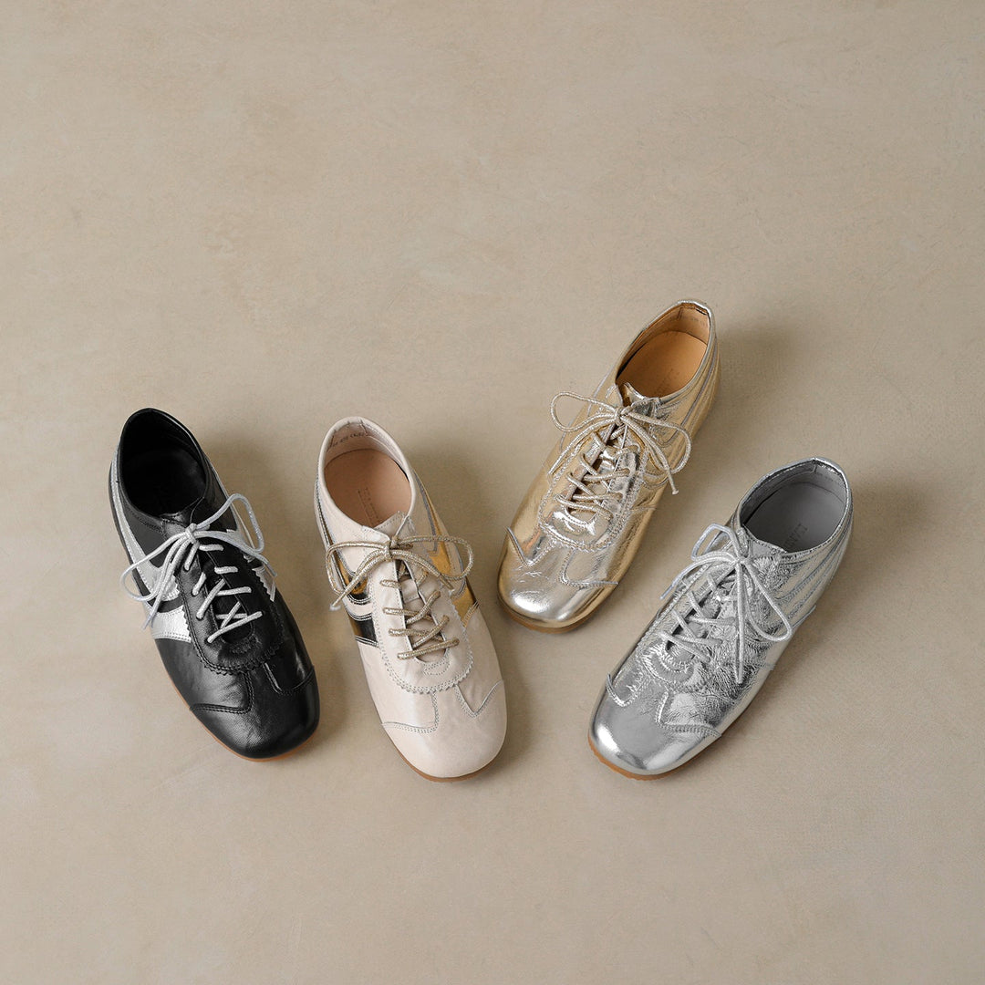 Women’s Soft Leather Flat Sneakers – Stylish Comfortable Casual Shoes