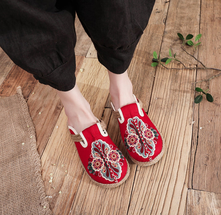 Summer Slippers Hand-woven Flower Embroidered Mules