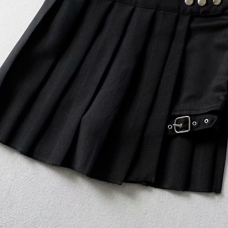 Dark Hollow Buckle Skirt